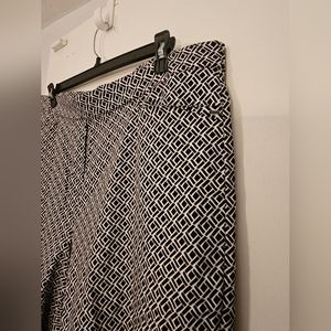 Worthington Cropped Pants